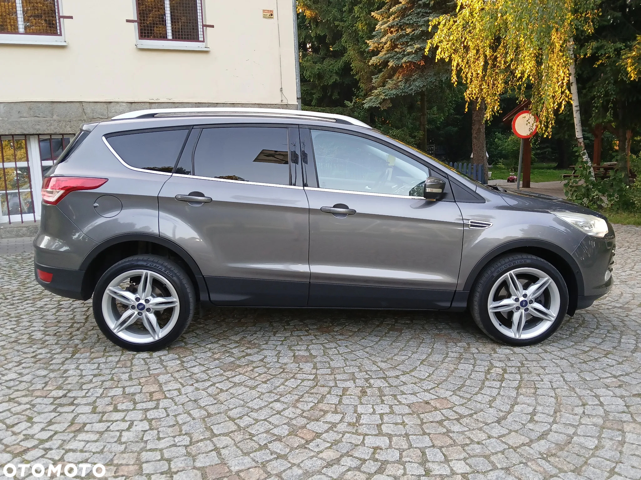 Ford Kuga 2.0 TDCi 4WD Titanium - 14