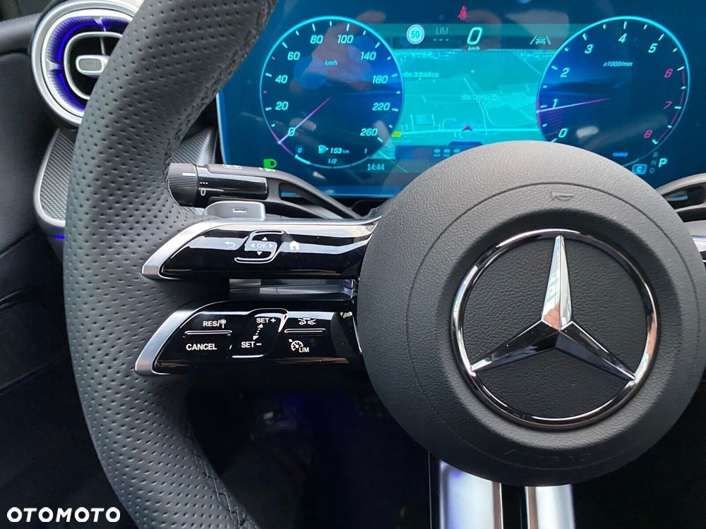 Mercedes-Benz GLC - 12