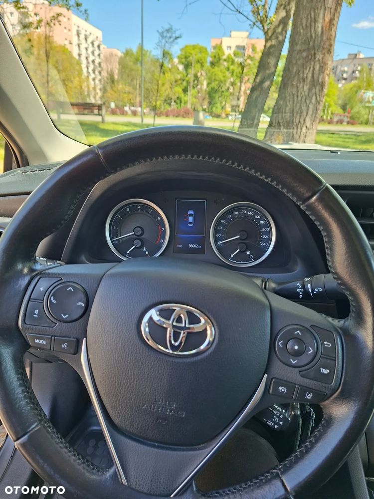 Toyota Corolla 1.6 Comfort MS - 11