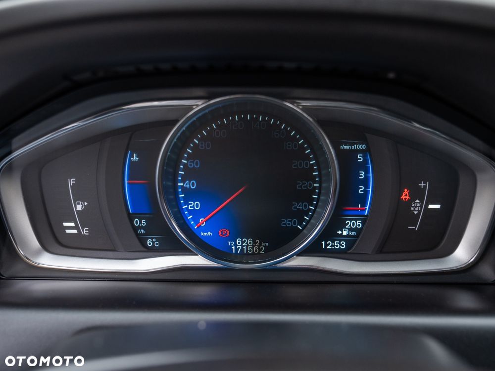 Volvo XC 60 D3 Drive-E R-Design Momentum - 35