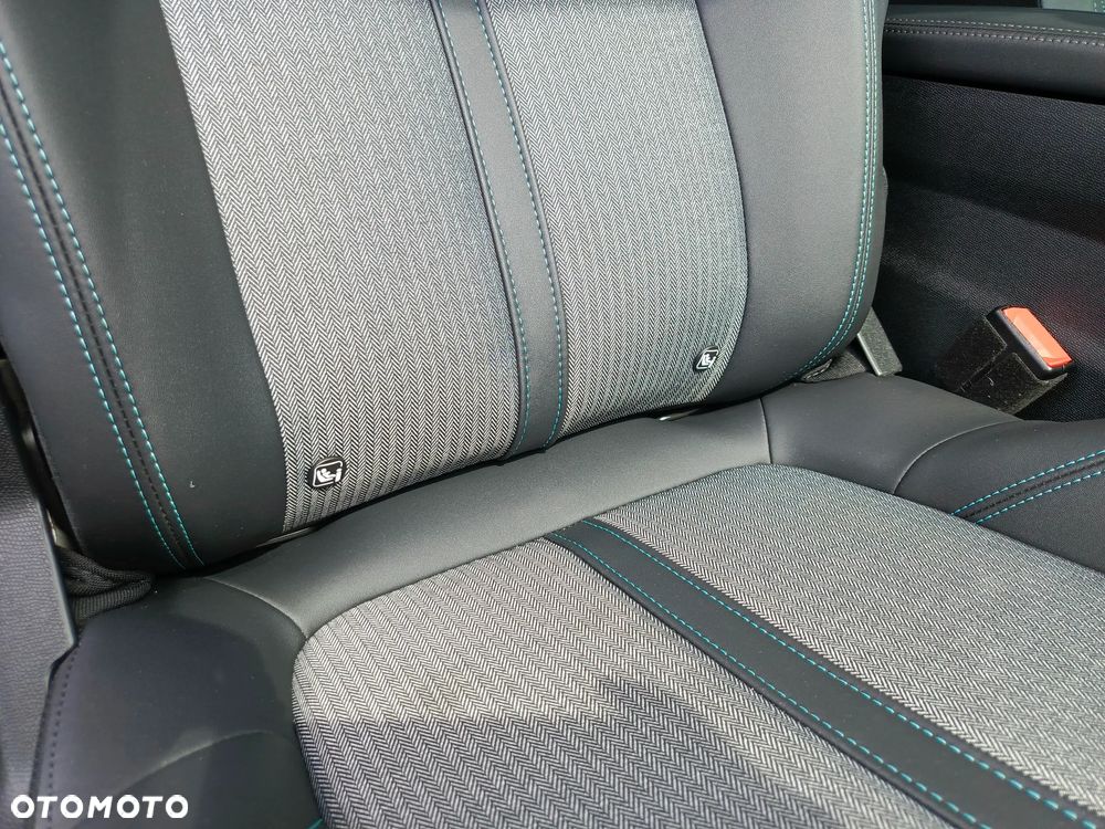 Peugeot 3008 1.2 PureTech Allure Pack S&S EAT8 - 22