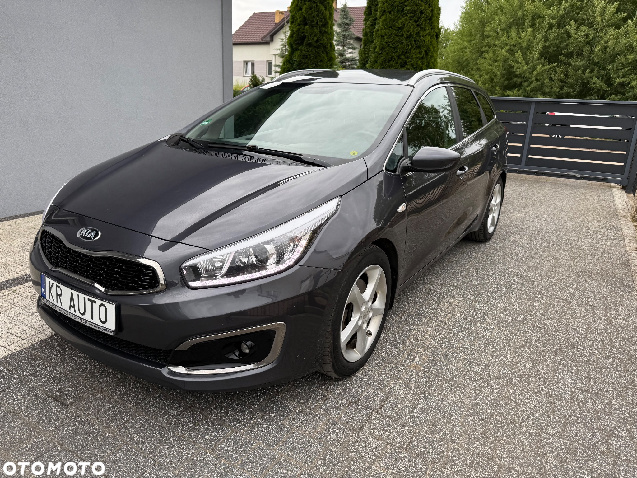 Kia Ceed 1.6 CRDi 136 ISG Vision - 2