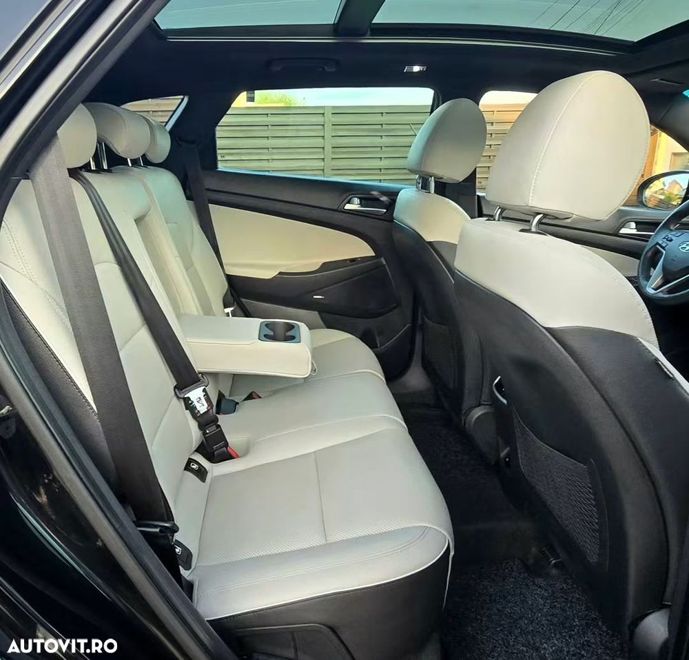 Hyundai Tucson 2.0 CRDI 4WD 6AT Luxury Pack+ - 16