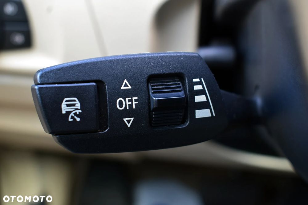 BMW Seria 3 325d - 17