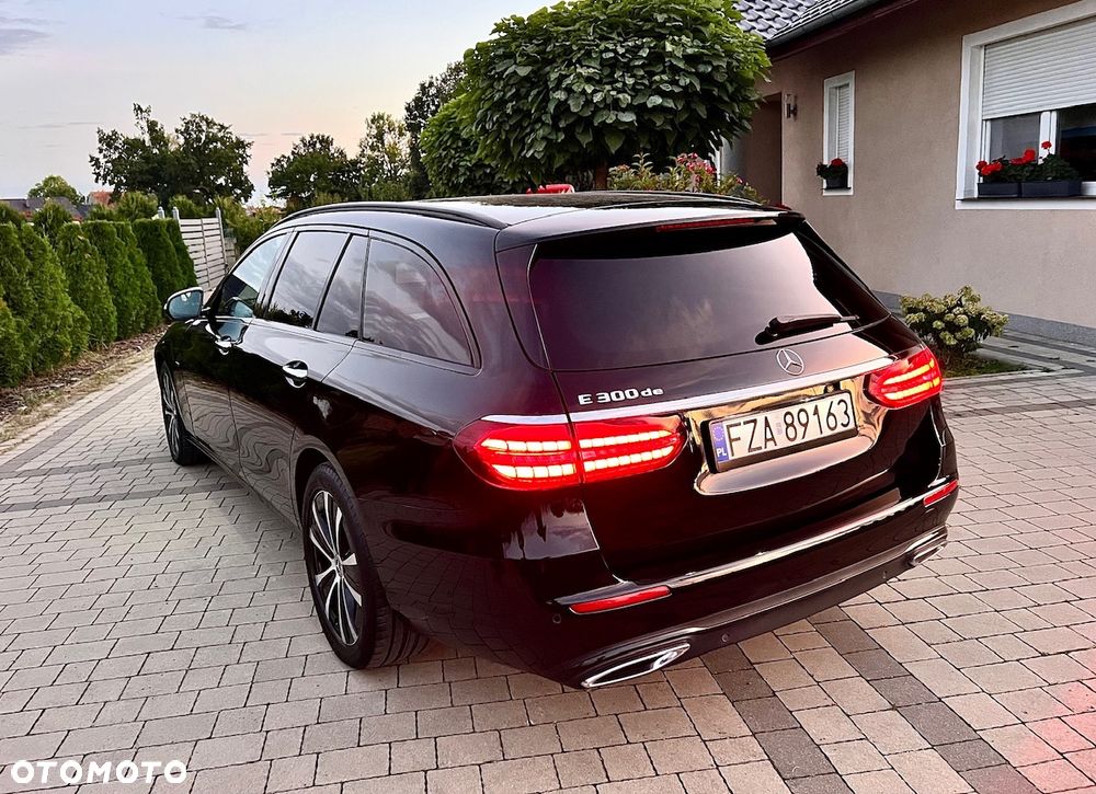 Mercedes-Benz Klasa E 220 d 4Matic 9G-TRONIC Avantgarde - 16
