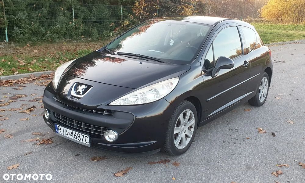 Peugeot 207 - 1