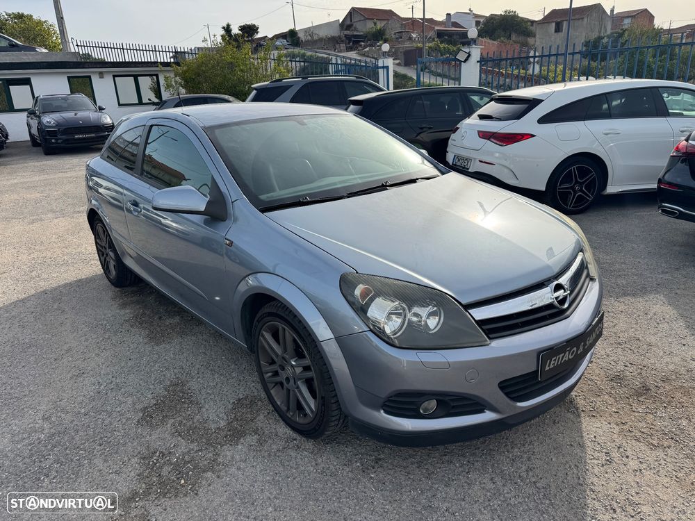 Opel Astra GTC 1.3 CDTi - 22