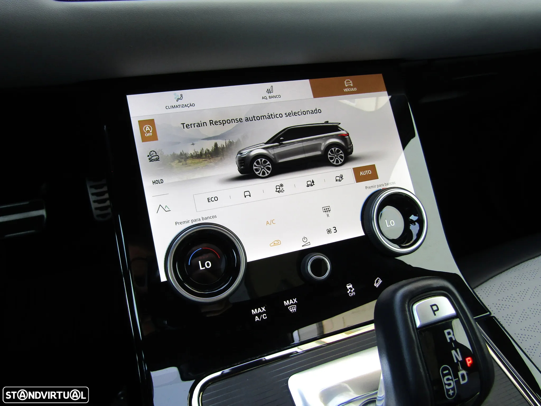 Land Rover Range Rover Evoque 2.0 D200 AWD R-Dynamic Auto - 21