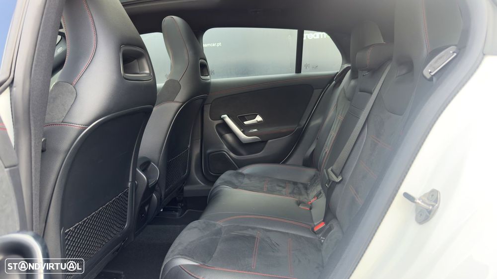 Mercedes-Benz CLA 200 d Shooting Brake AMG Line Aut. - 39