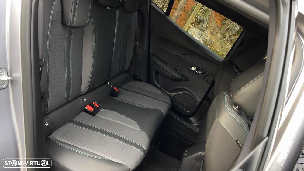 Peugeot 2008 PureTech 130 Allure Pack - 25