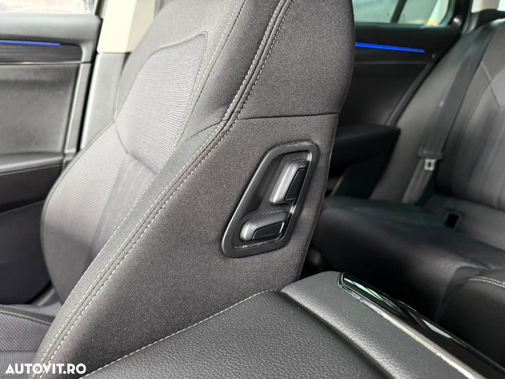 Skoda Superb 2.0 TDI DSG Ambition - 26
