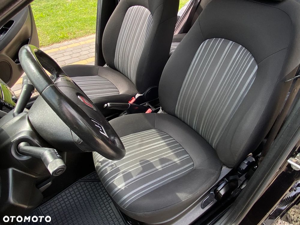 Fiat Grande Punto 1.4 8V Emotion - 33
