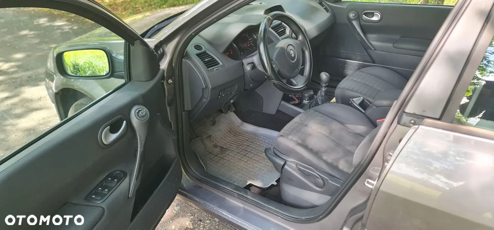 Renault Megane 1.9 dCi Dynamique - 8