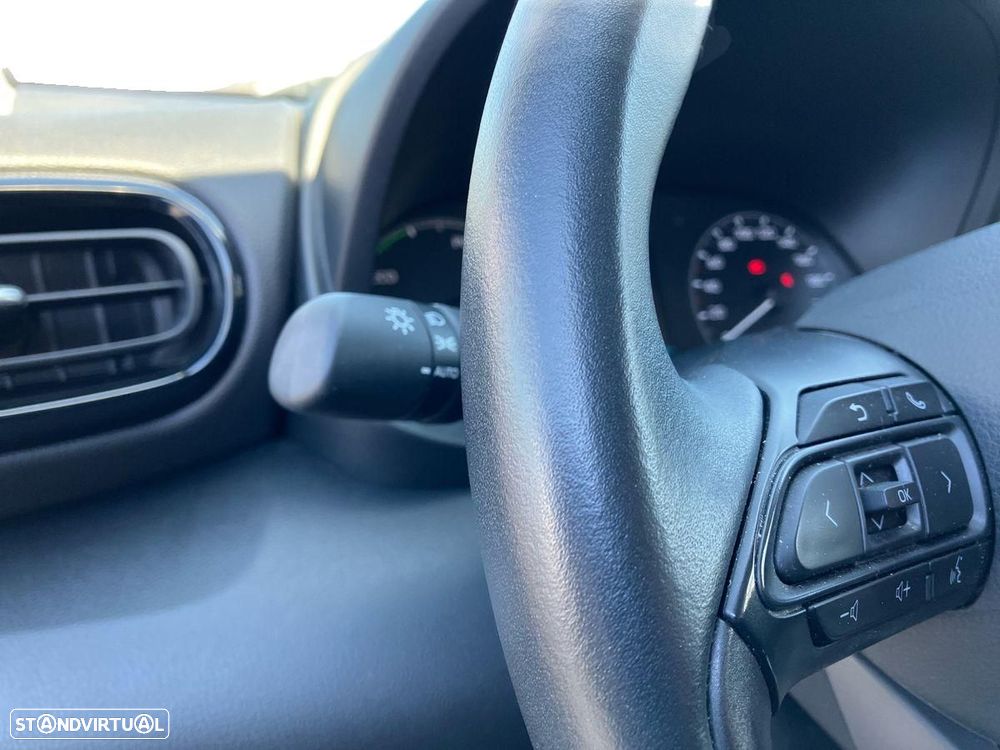 Toyota Yaris 1.5 HDF Comfort Plus - 16