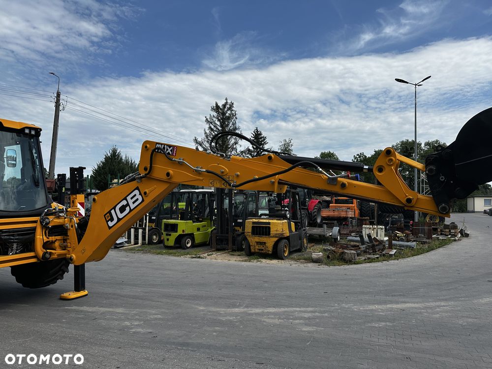 JCB 3CX PRO - 13