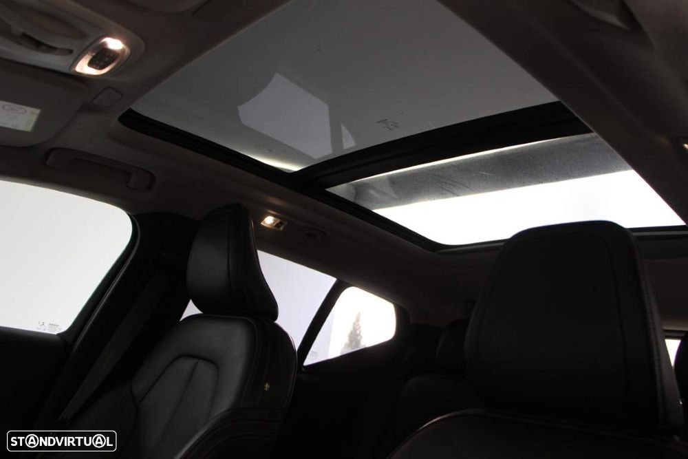 Volvo XC 40 2.0 B4 Inscription - 14