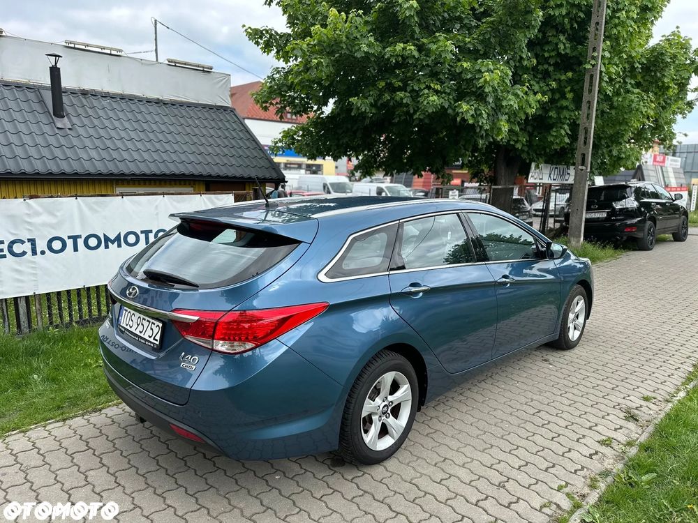 Hyundai i40 i40cw 1.7 CRDi Fifa World Cup Edition - 4
