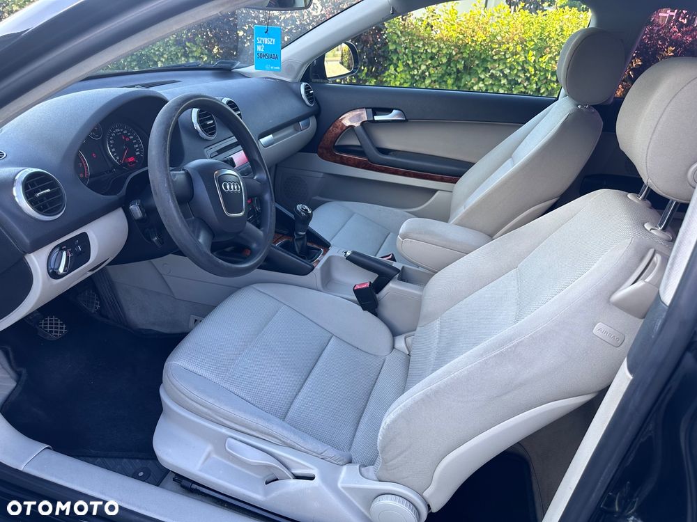 Audi A3 3-drzwiowe 1.6 Ambition - 13