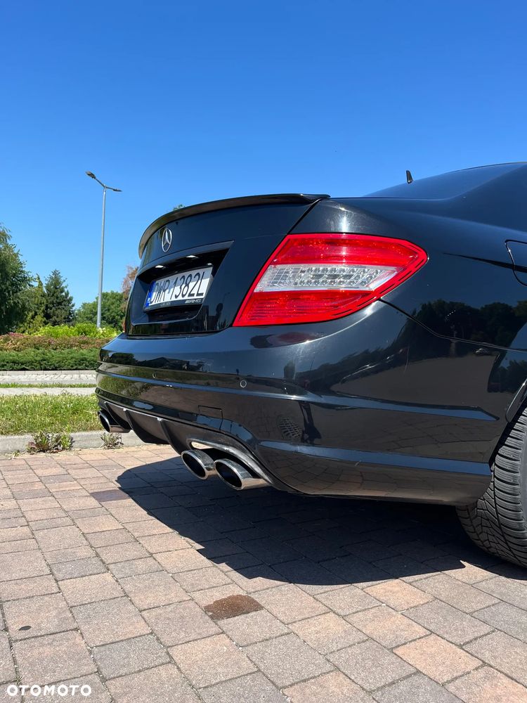 Mercedes-Benz Klasa C 280 Avantgarde 4-Matic - 12