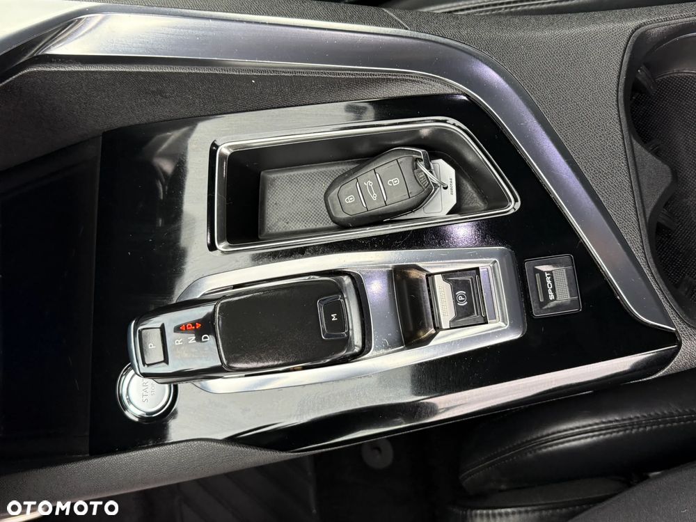 Peugeot 5008 BlueHDi 180 EAT6 GT - 38