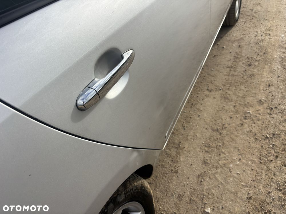 Kia Carens 2007 photo 4