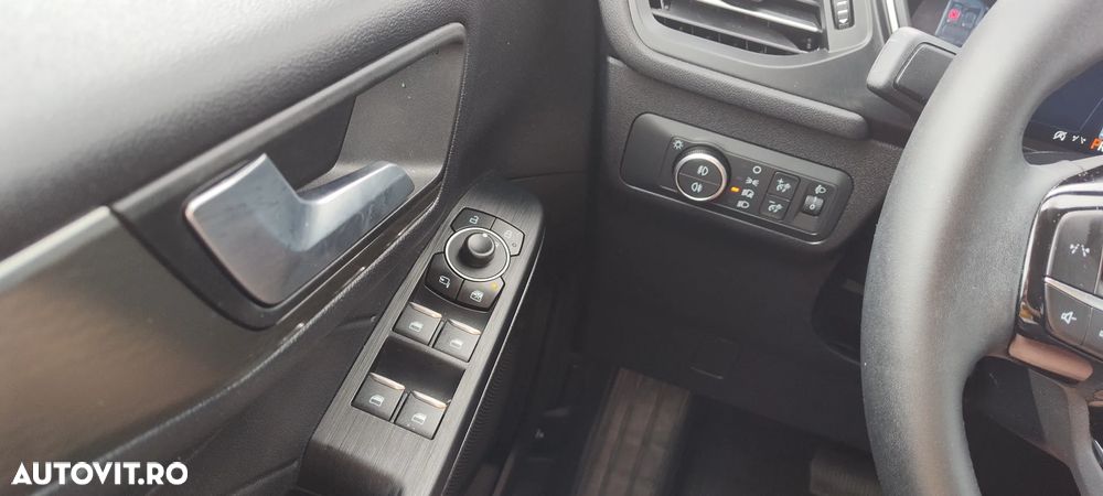 Ford Kuga 1.5 EcoBoost A8 FWD Titanium - 10