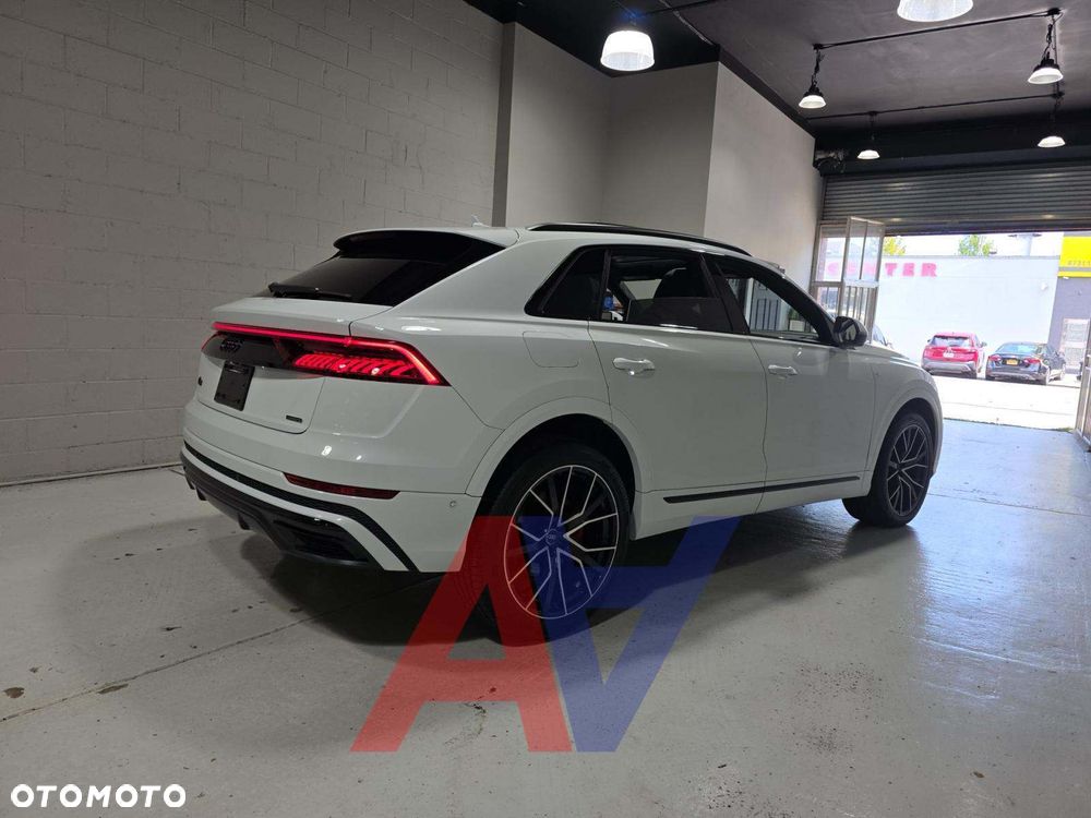 Audi Q8 - 6