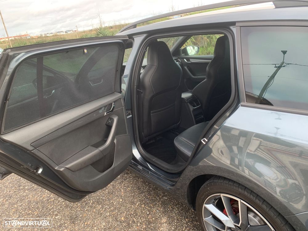 Skoda Octavia Break 2.0 TDI RS - 9
