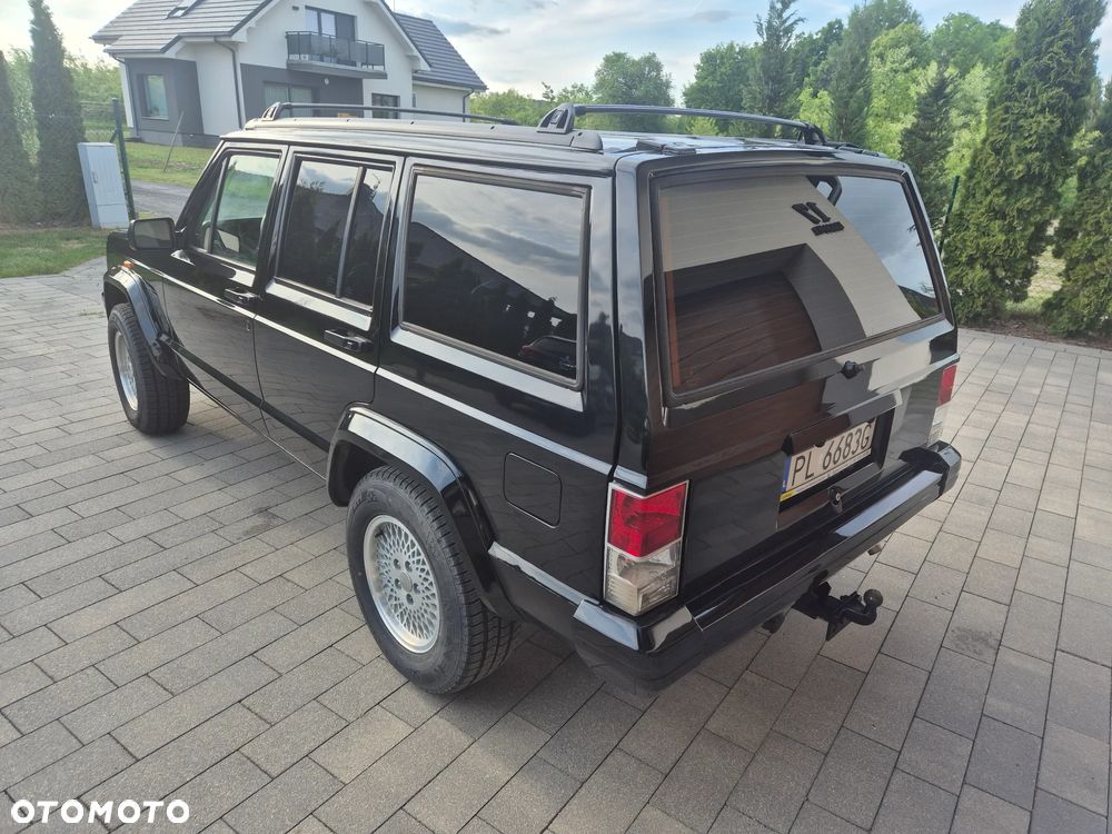 Jeep Cherokee - 5