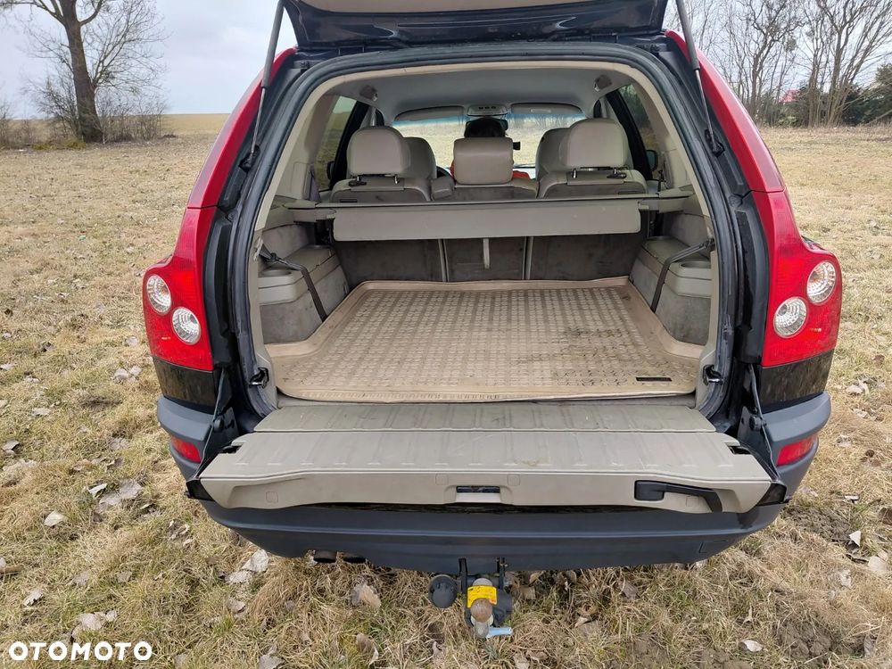 Volvo XC 90 2.4 D5 - 12