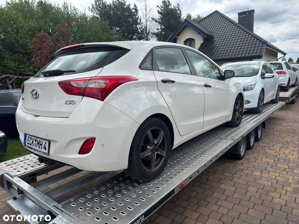 Kia Ceed - 25