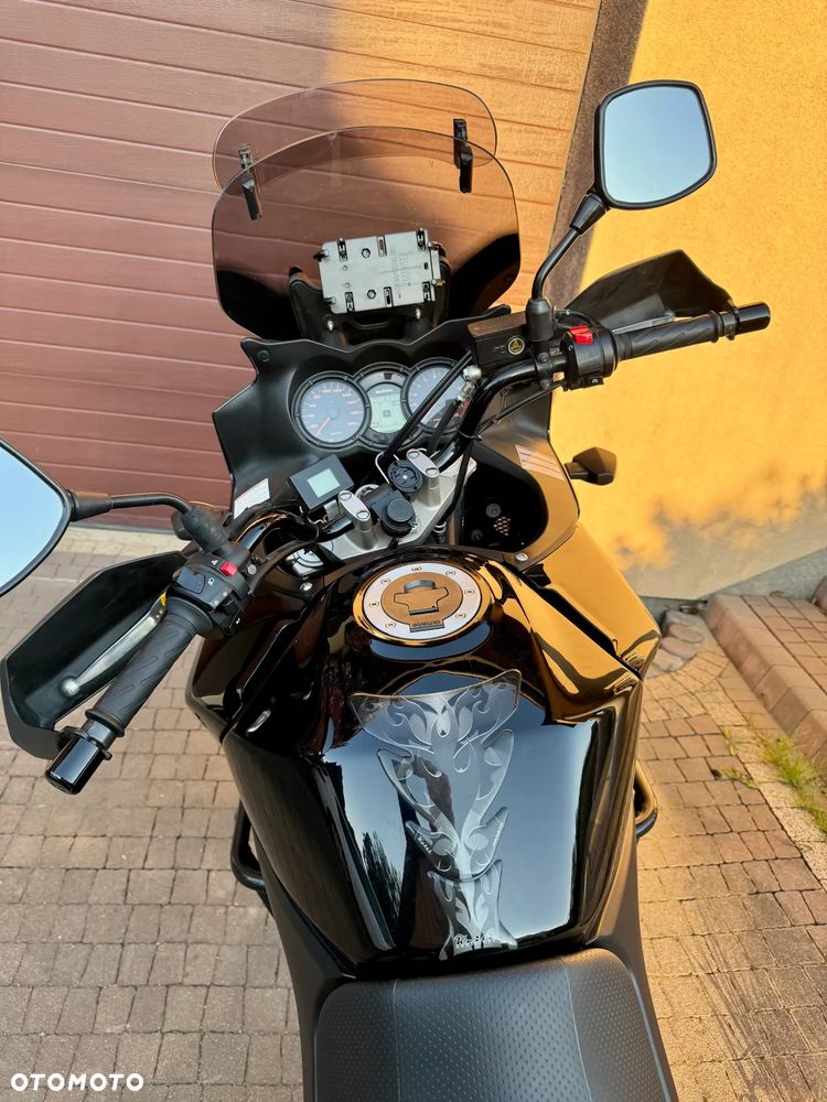 Suzuki V-STROM - 9