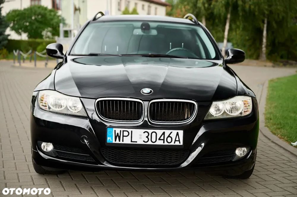 BMW Seria 3 318d DPF Touring Edition Sport - 3