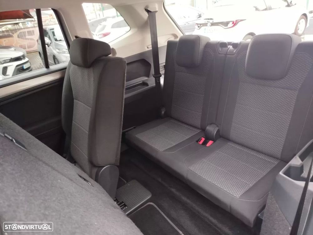 VW Tiguan Allspace 2.0 TDI Confortline DSG - 14