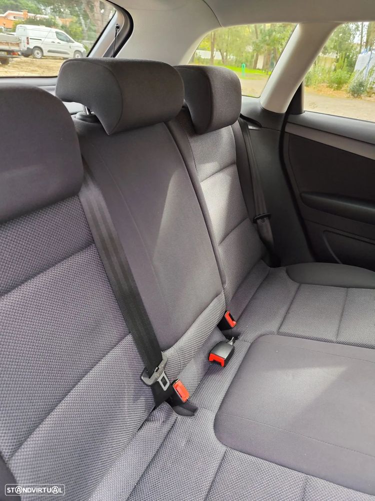 Audi A3 Sportback 1.6 TDI Attraction - 23