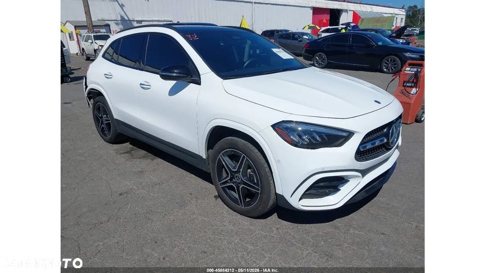 Mercedes-Benz GLA 250 4Matic 8G-DCT AMG Line - 1