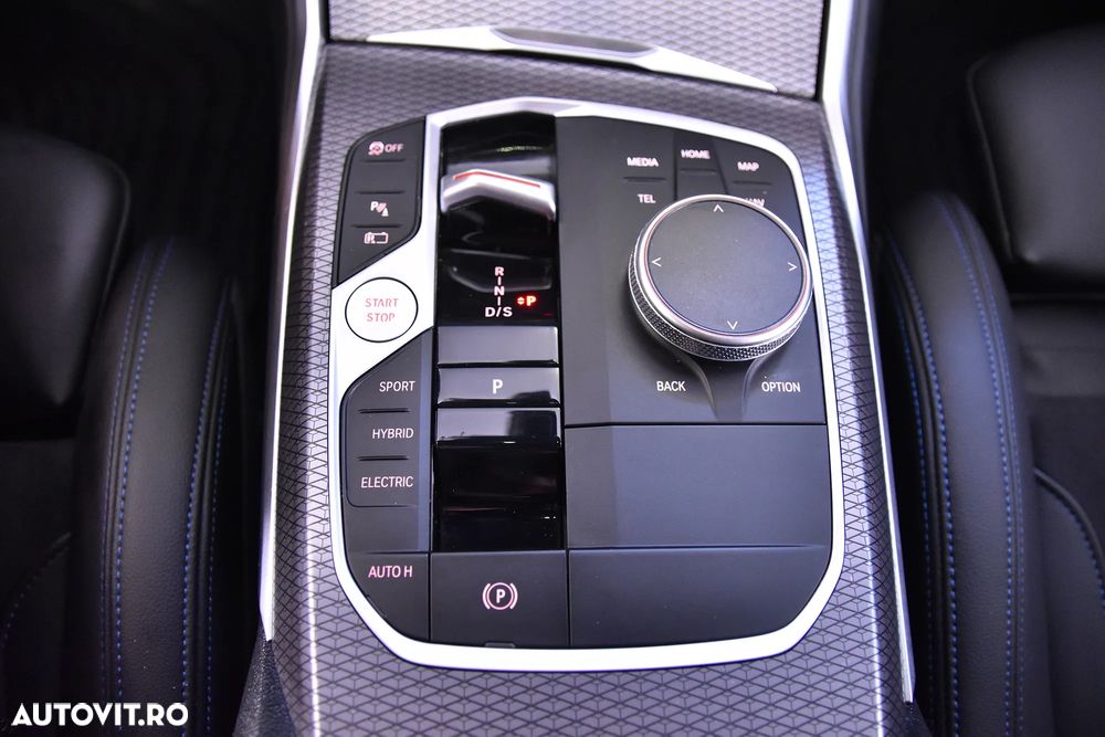 BMW Seria 3 330e Aut. M Sport - 17