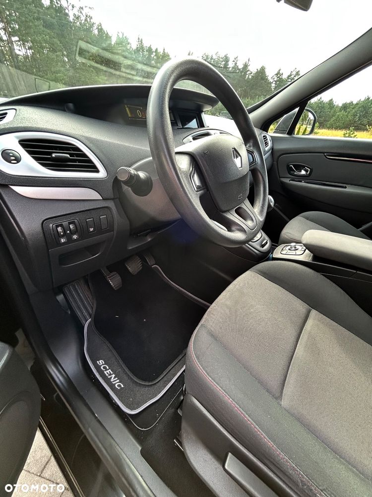 Renault Scenic - 11