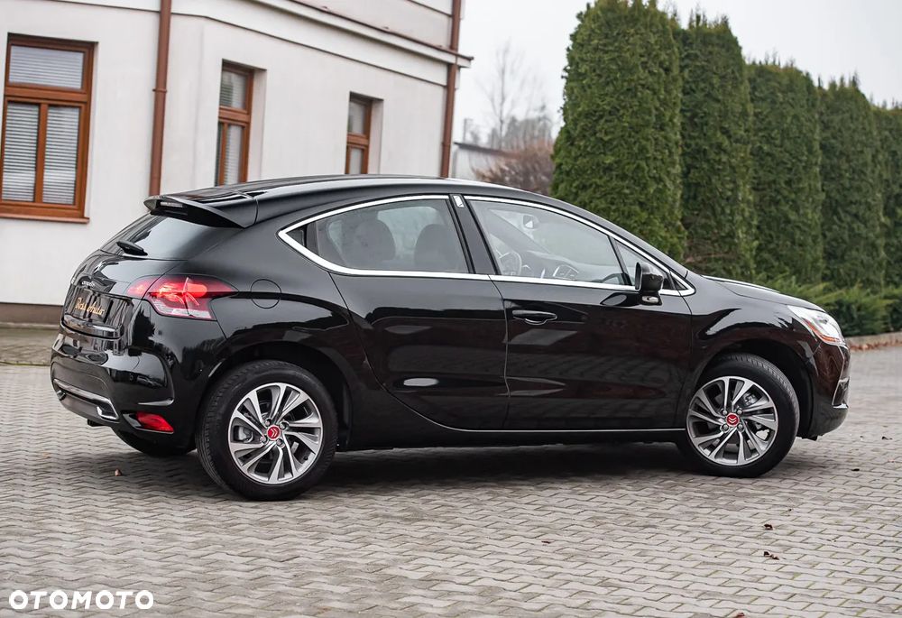 Citroën DS4 e-HDi 110 SoChic - 14