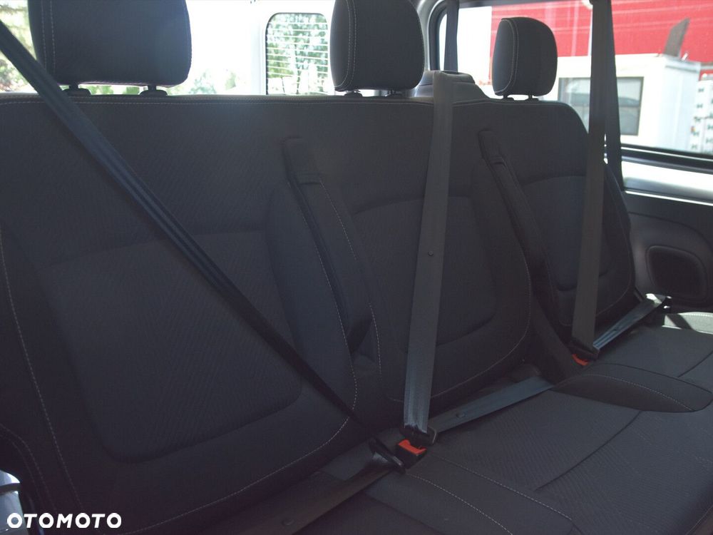 Renault Trafic - 16
