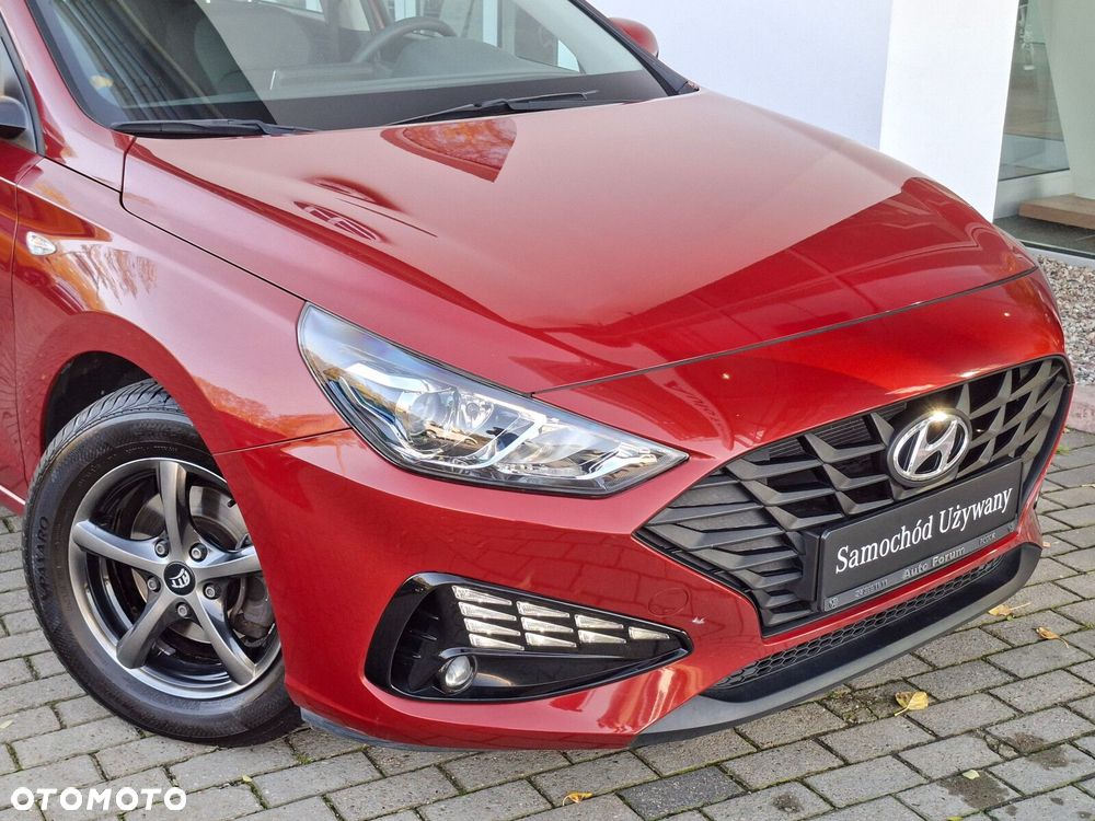 Hyundai i30 1.5 DPI Classic + - 10