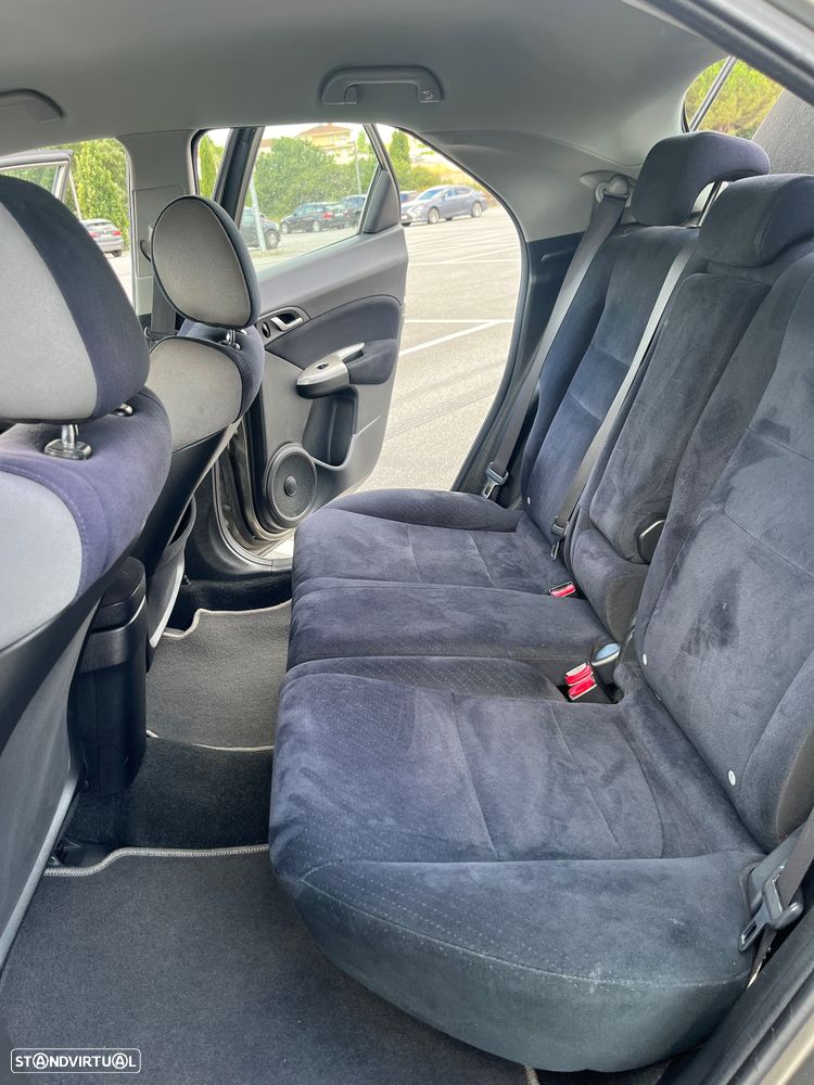 Honda Civic 1.4 Comfort - 14