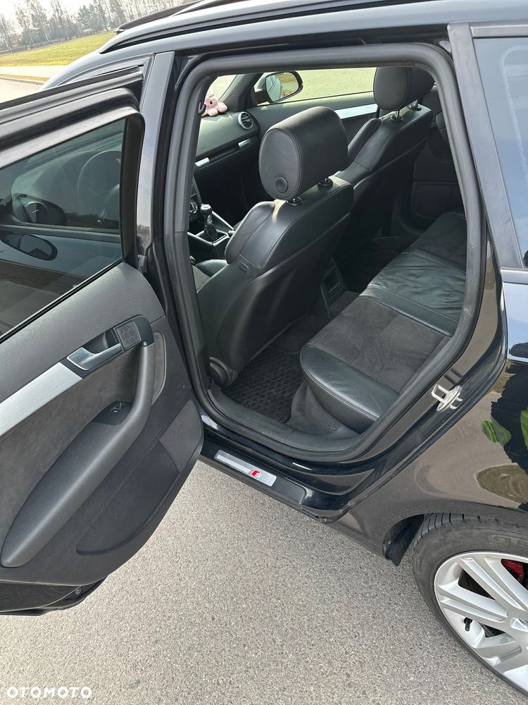 Audi A3 Sportback 2.0 TDI DPF quattro S line Sportpaket plus - 22