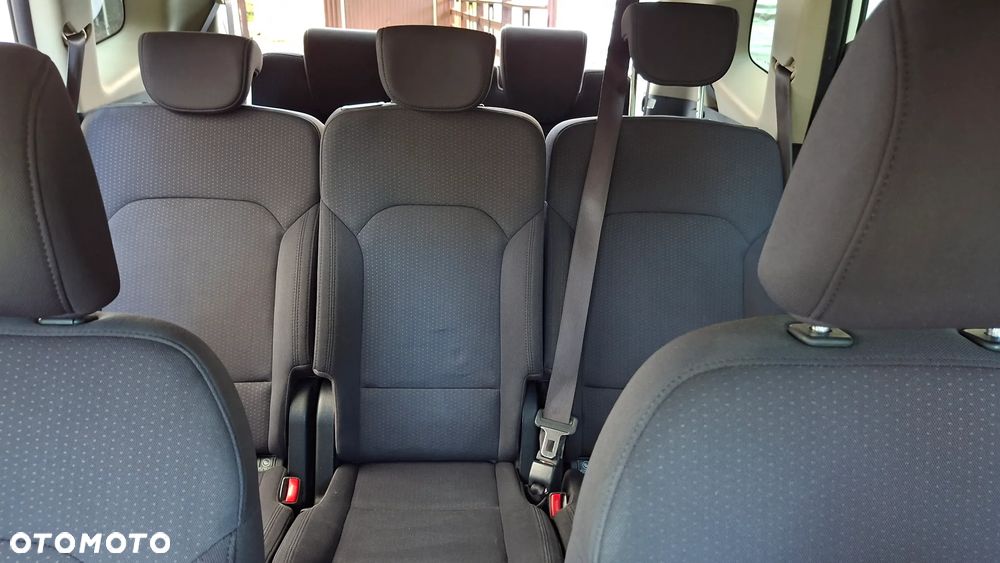 Kia Carens 1.7 CRDi XL 7os - 8