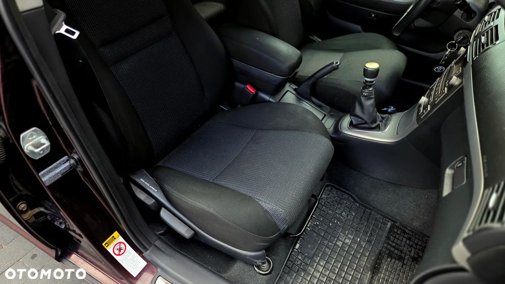 Toyota Avensis 2.0 D-4D Sol Premium - 13