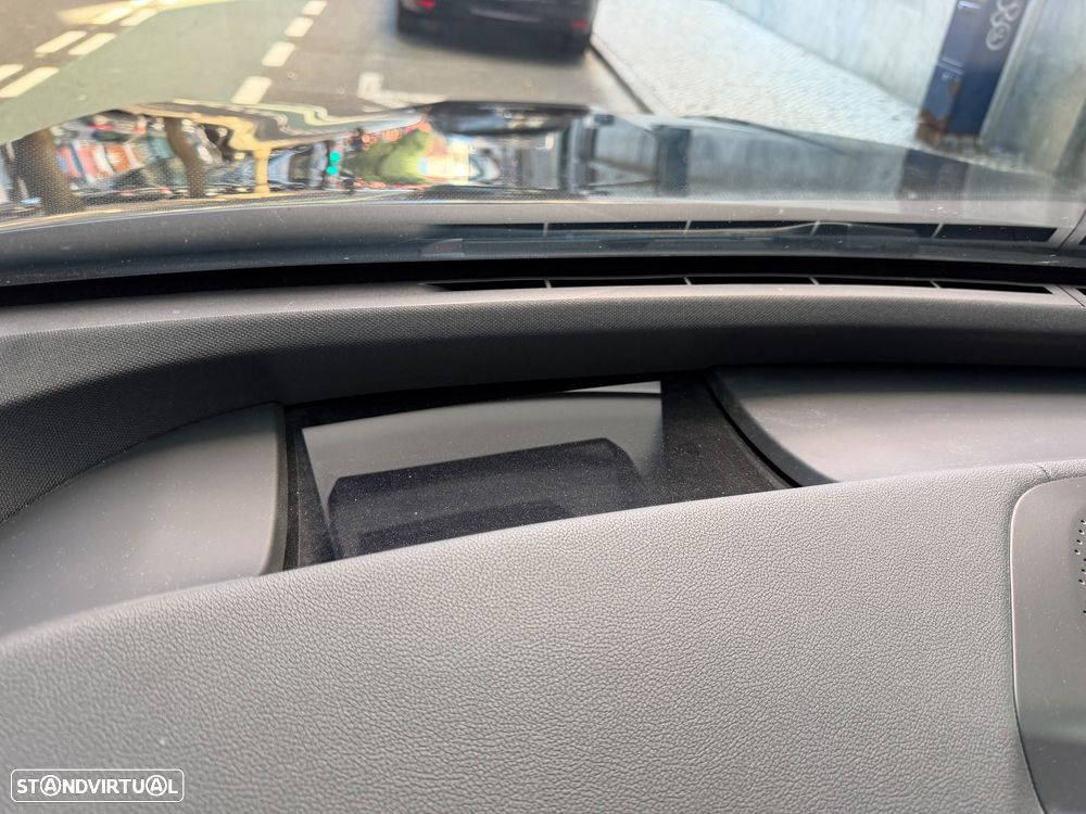 BMW iX xDrive 50 Pack Desportivo - 21