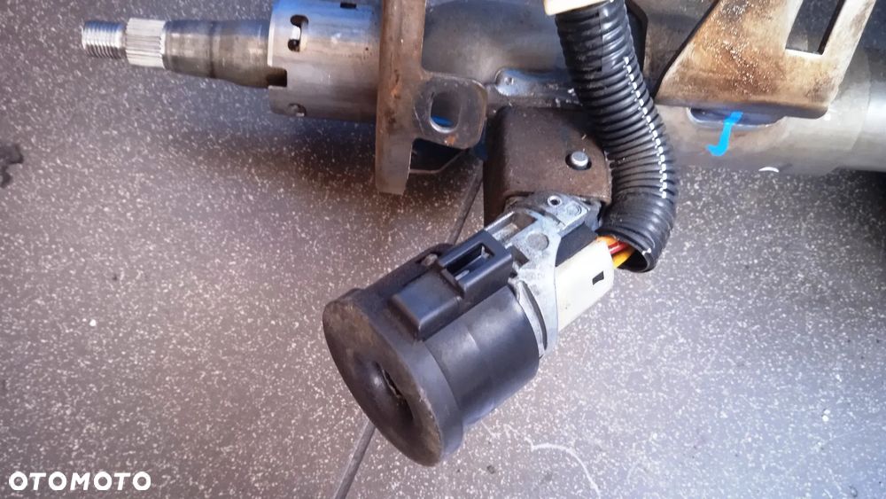 Kolumna kierownicza wspomaganie elektryczne stacyjka krzyżak Toyota Aygo 15250-0h010-00 SPW15 Koyo - 6