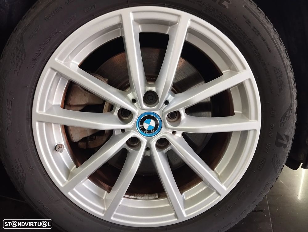 BMW 320 e Auto — fotografia 9