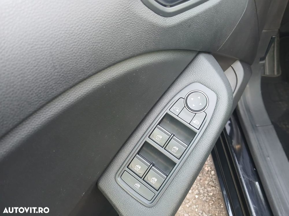 Renault Clio V TCe 90 CVT Techno - 6