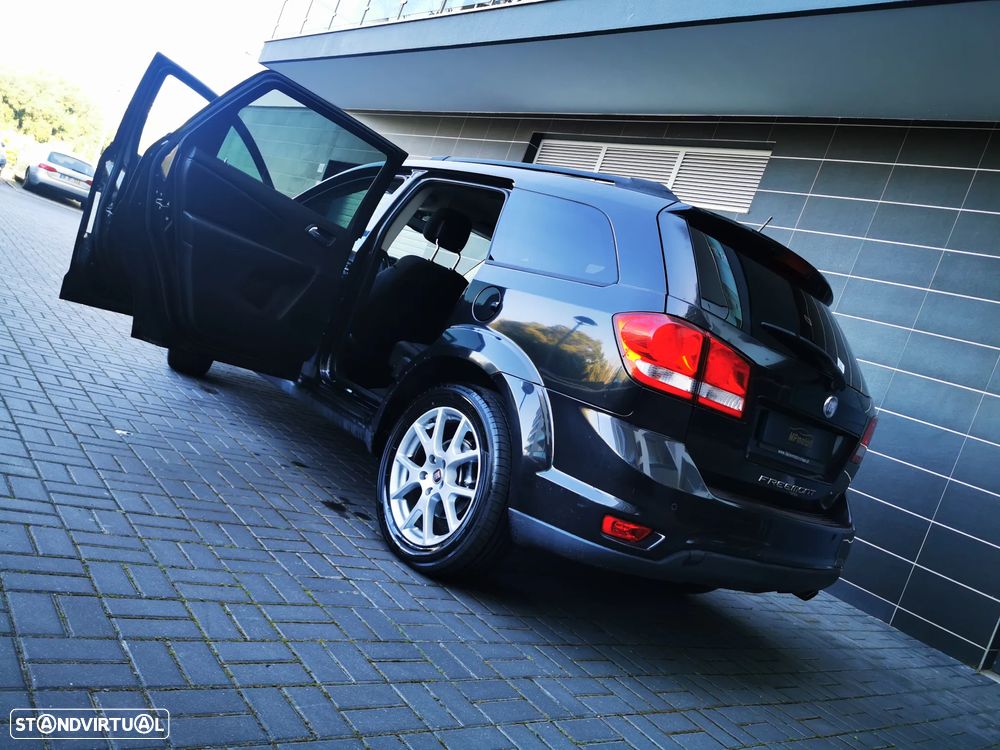 Fiat Freemont 2.0 M-Jet - 14